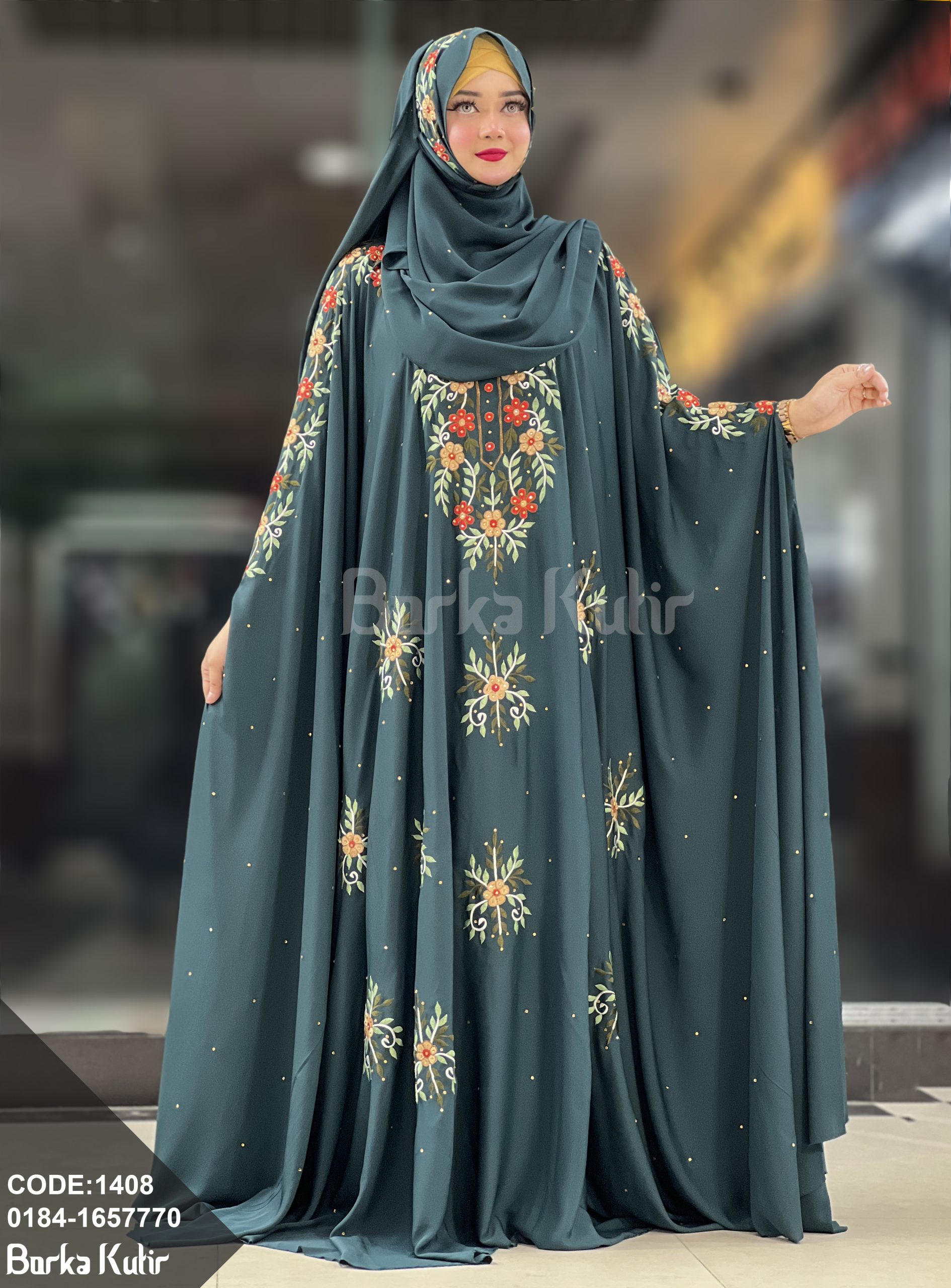Embroidery pocket sleeve abaya