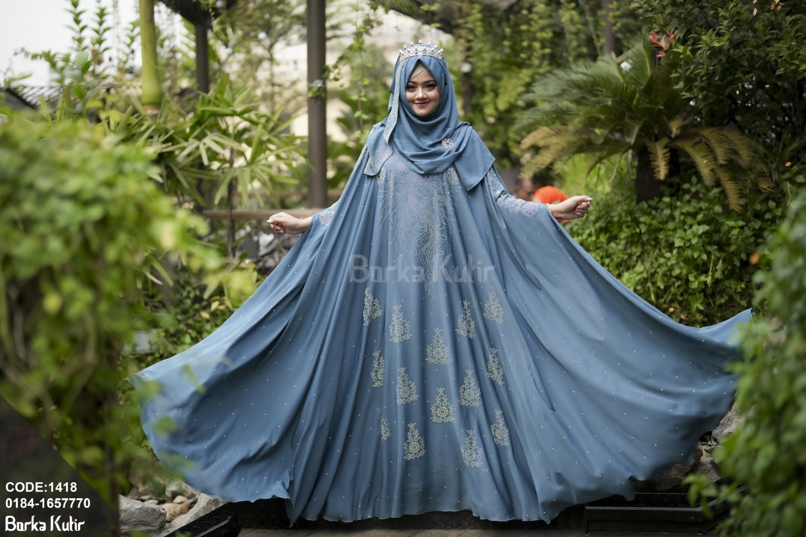 Elegent Stone Work Abaya